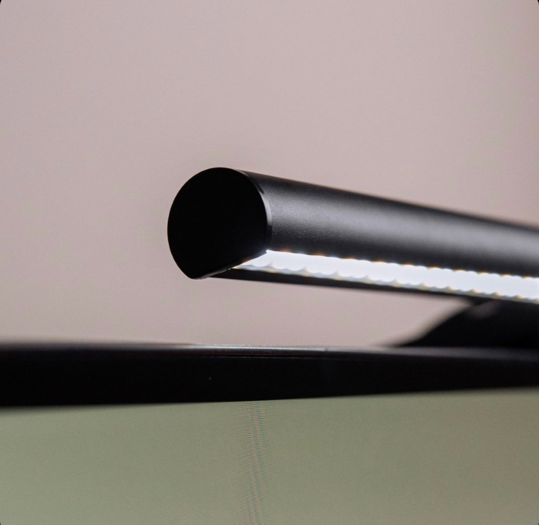 MXG Monitor Lightbar LX100 with Wireless Controller